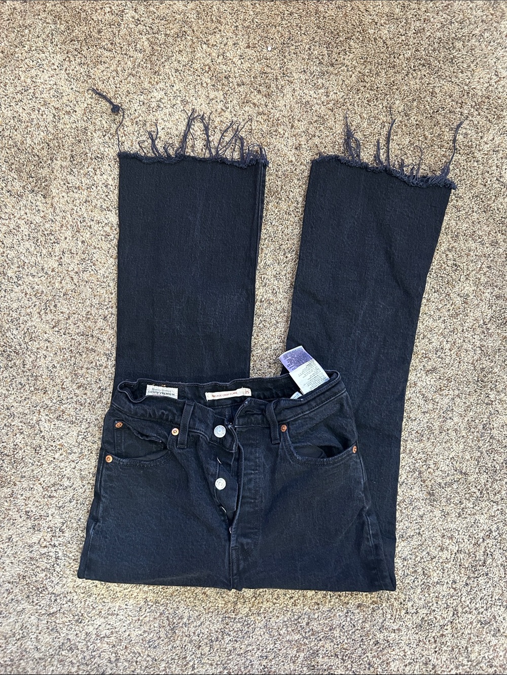Levi’s Ribcage crop flare Jean